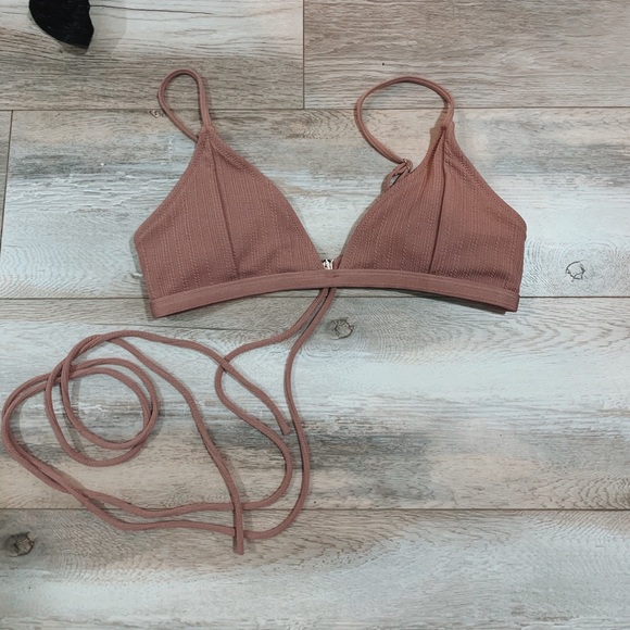 SOLD IN BUNDLE mauve strappy clasp bikini top - Picture 2 of 5